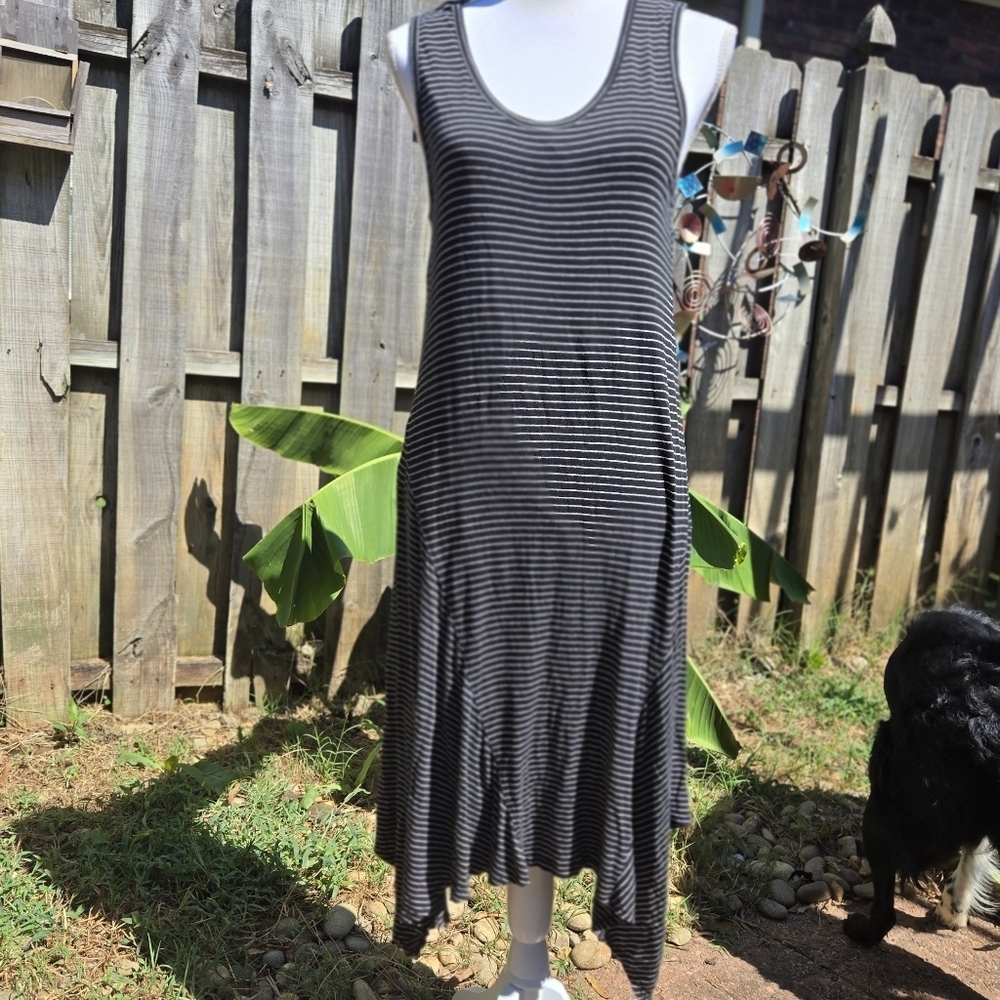 Karen Kane Medium Black & White Striped Sleeveless Asymetrical Midi Dress